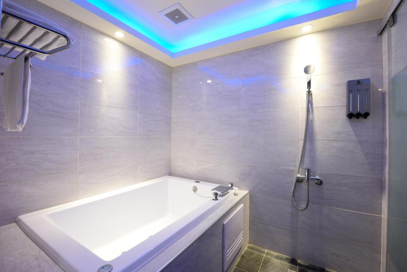 Meng Siang Motel Pingzhen Extérieur photo